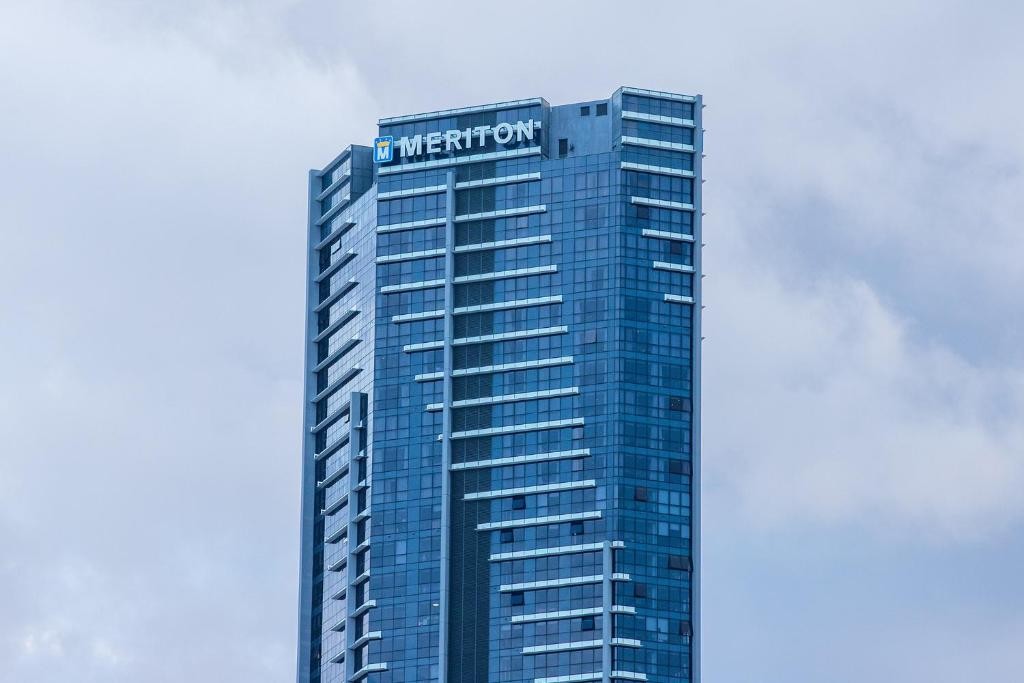 Meriton Adelaide.jpeg